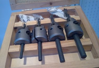 TC-004V の Handtool の部品 4PCS TCT の炭化物は木製の訓練のためのさら穴の穴あけ工具をひっくり返しました