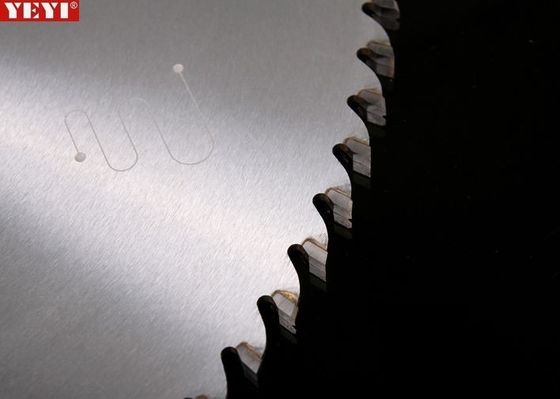 TCT の回状を交換する SKS 日本の鋼鉄テーブルは Chipboard の合板の切断については鋸歯を