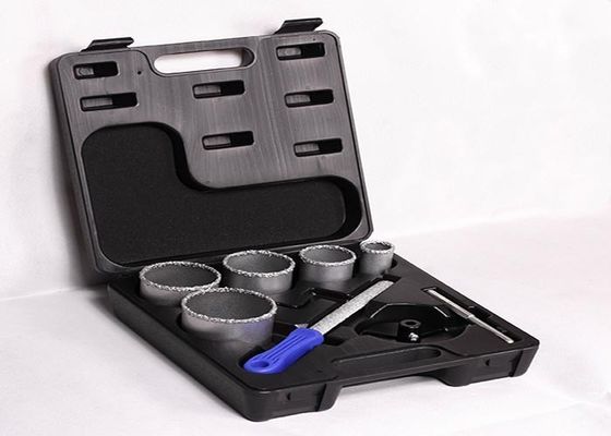 切断のドリル孔は目立て器 55mm を