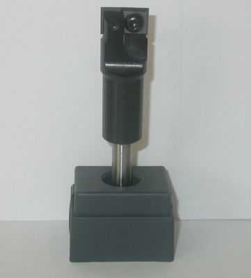 リバーシブルのナイフ CNC のルーター ビットとかまれるマイクロ穀物の炭化タングステン CNC のクリーニングの底