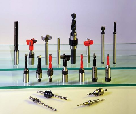 熱処理を用いる TCT の穴あけ工具の Brad ポイント V ポイント炭素鋼の耐久の退屈な用具